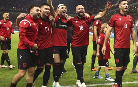 星空体育下载-包含摩尔多瓦队逆袭小胜,欧洲杯希望再现的词条