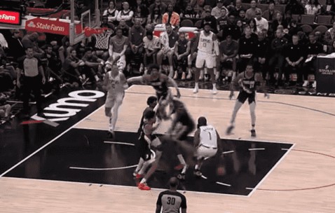 星空体育网页版-关于开拓者横扫快船，实现四连胜的信息