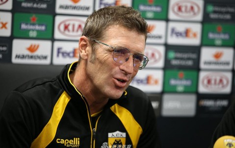 星空体育登录入口-包含雅典AEK主场胜利，提升晋级机会的词条