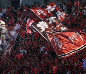 星空体育登录-激情澎湃的比赛，球迷热情高涨