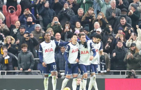 星空体育课程-包含热刺客场不敌狼队，遭遇联赛低谷的词条