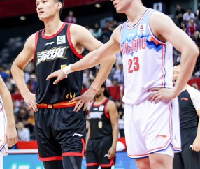 星空体育馆-浙江男篮全队发威，大胜对手