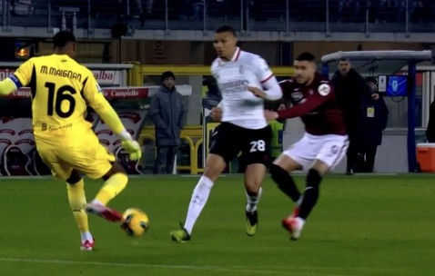 星空体育app下载-AC米兰客场不敌热那亚，遗憾失利的简单介绍