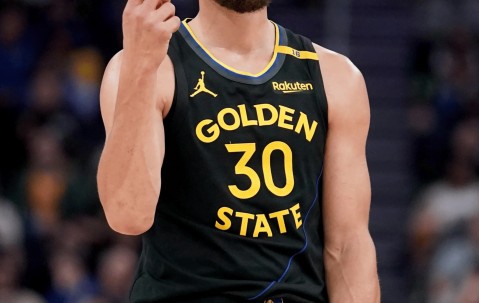 星空体育官方入口-勇士再次击败东部强队，连胜纪录延续