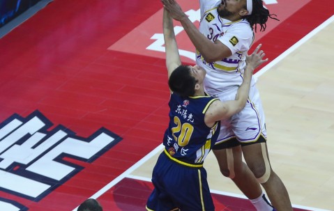 星空体育登录入口-包含国际大赛开启激战，球员斗志昂扬的词条