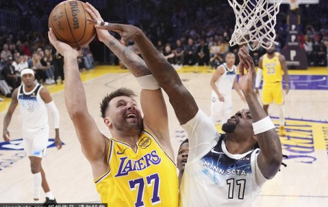 星空体育教练-美国泳将再胜，一举击败强劲对手的简单介绍