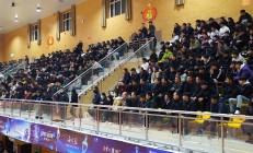 星空体育官网-球迷热情高涨，现场气氛火爆
