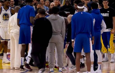 星空体育网页版登录入口-76人遭遇惨败，连续三场失利