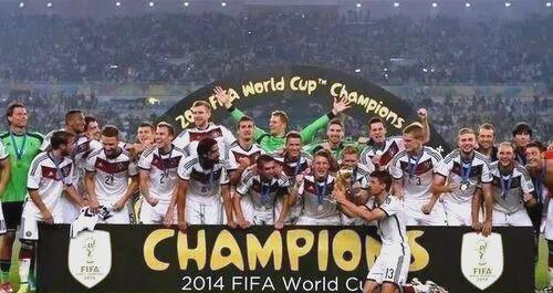 世界杯足球联赛中的一朝辉煌