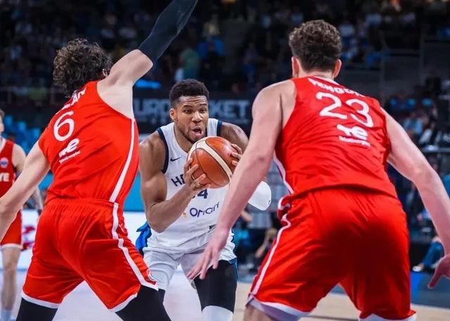 包含联赛实力悬殊球队突破边界，被誉为黑马的词条