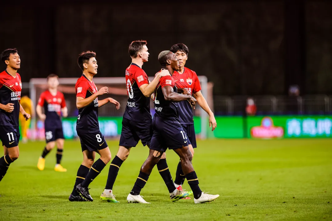 深圳佳兆业客场取分,稳固中游位置 深圳佳兆业客场取分,稳固中游位置