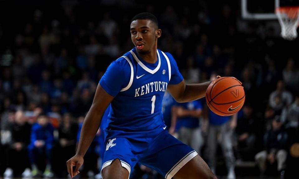 老鹰队宣布签下新一批年轻球员，重启重建计划