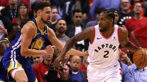 雄鹿力克猛龙将系列赛扳平