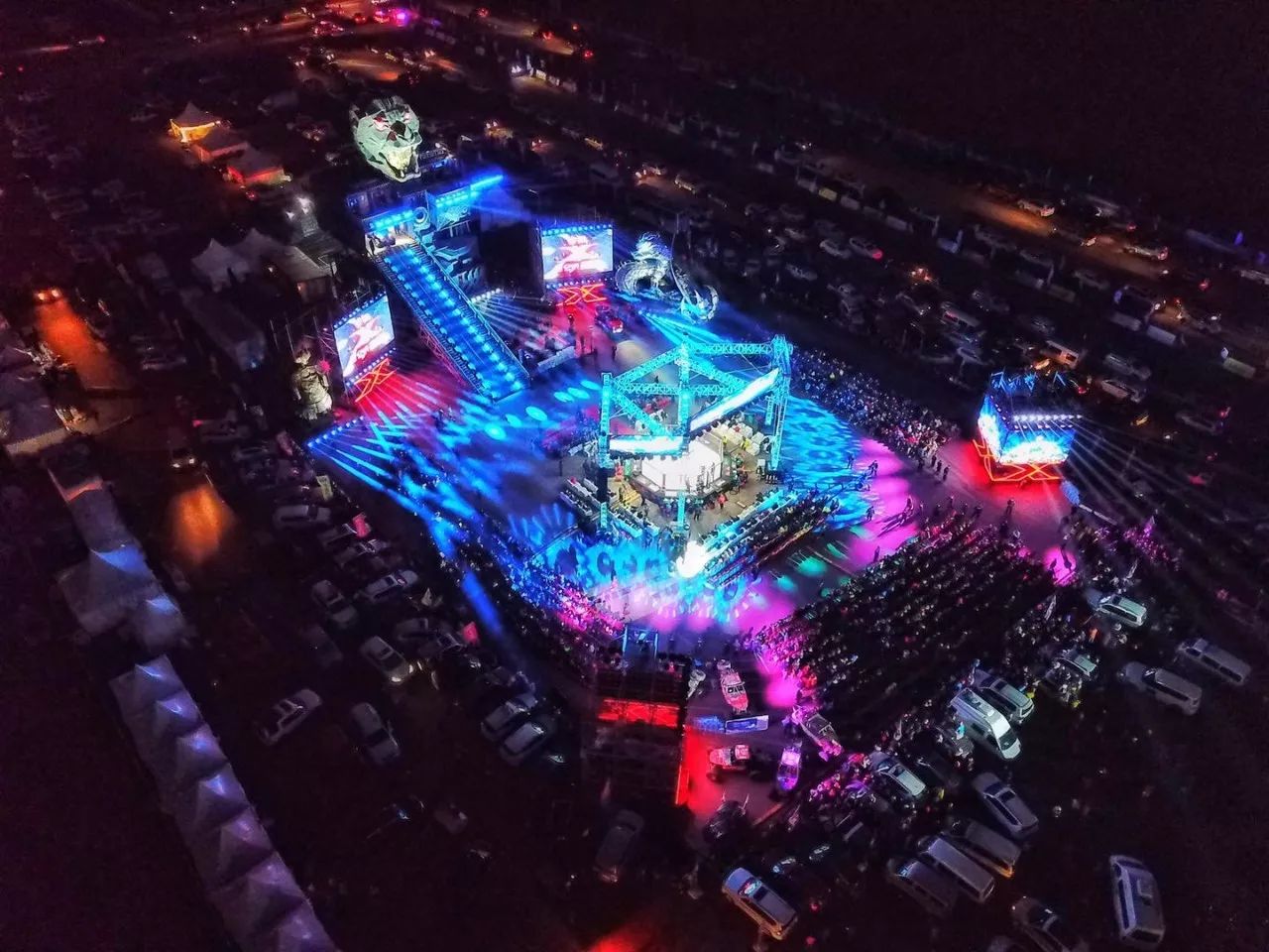 包含压轴大战！巅峰对决，颠覆传统观念的词条