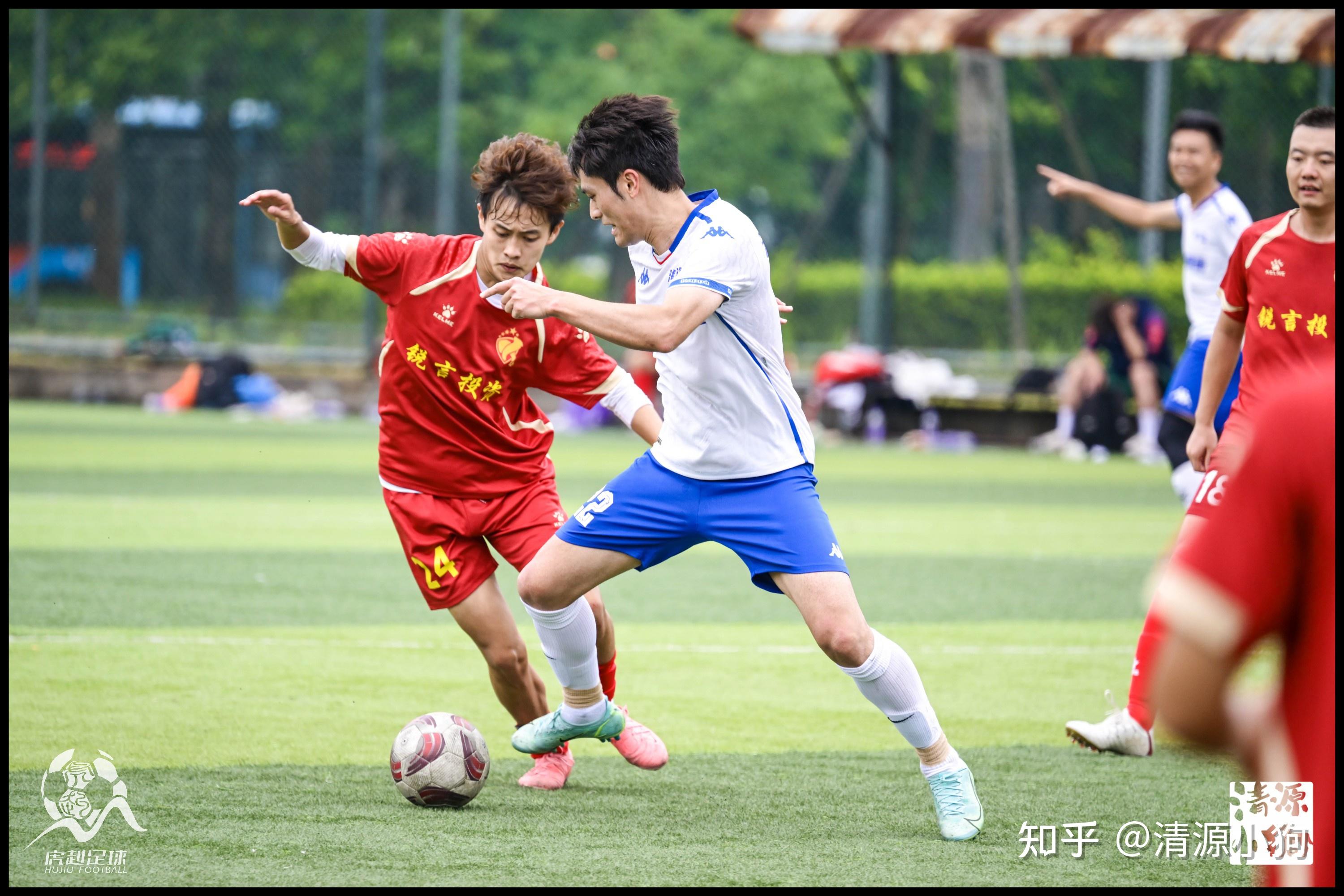 高质量足球对抗：球队实力跃然眼前