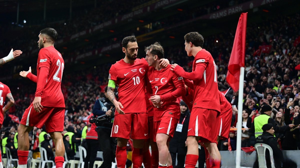 欧国联比赛惊心动魄：球迷情绪高涨