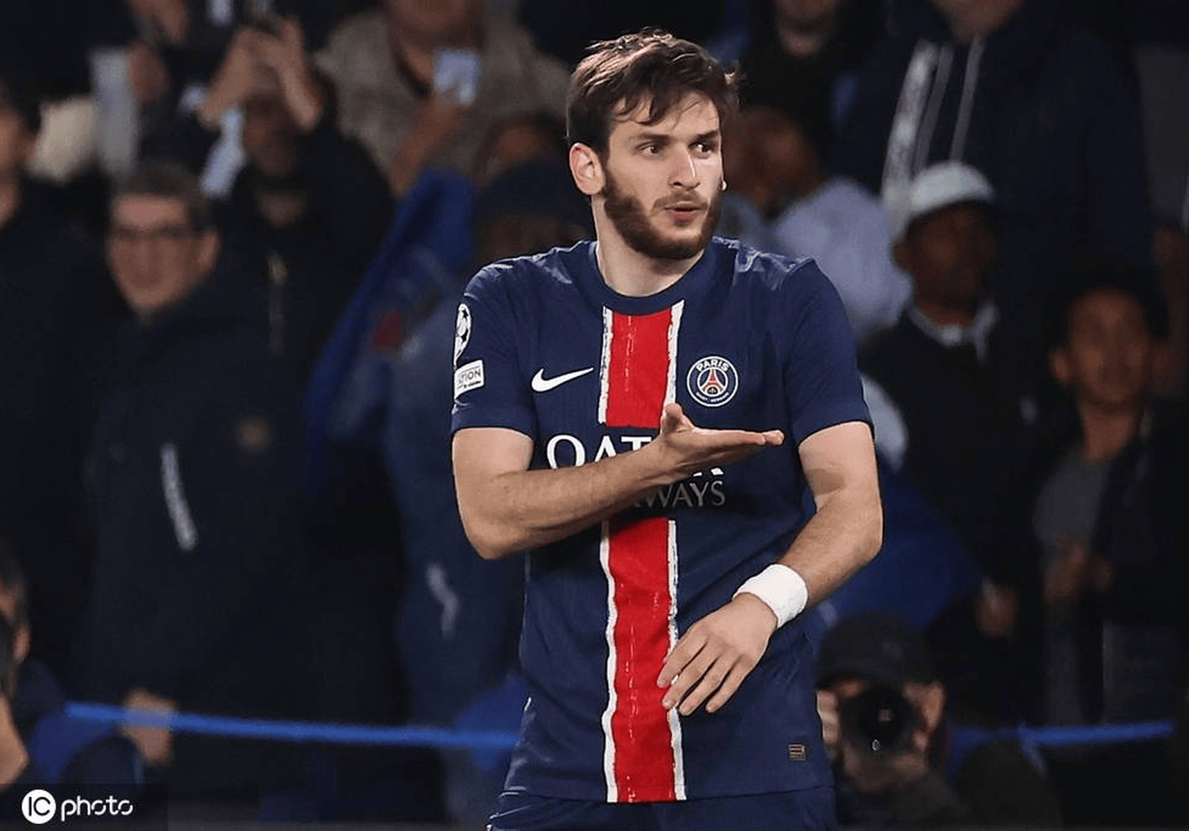 巴黎圣日耳曼惊险逆转，晋级欧冠四强